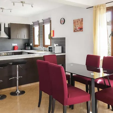 Anna - Three Bedroom With Private Swimming Pool