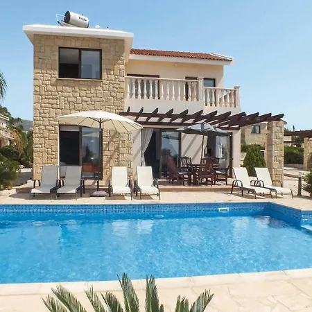 Anna - Three Bedroom With Private Swimming Pool Peyia